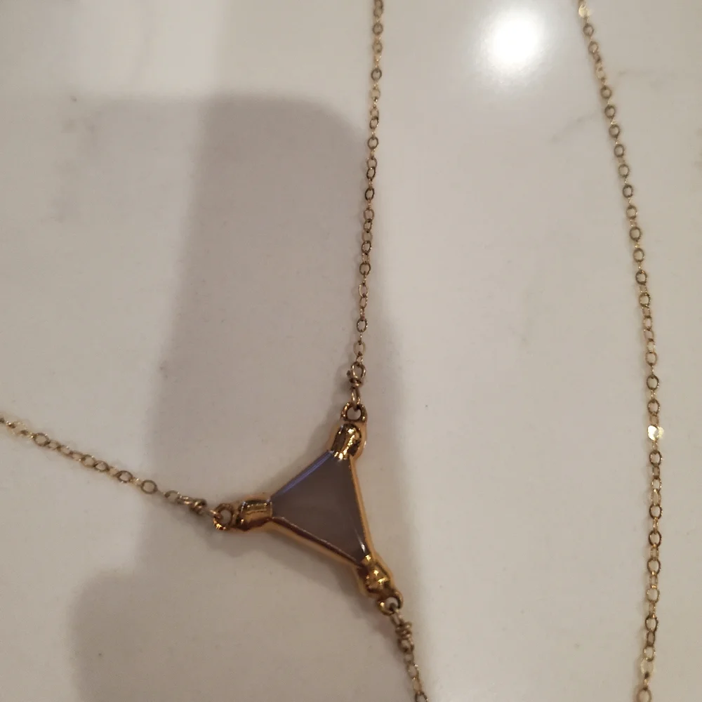 NWOT Gold necklace - Picture 5 of 5
